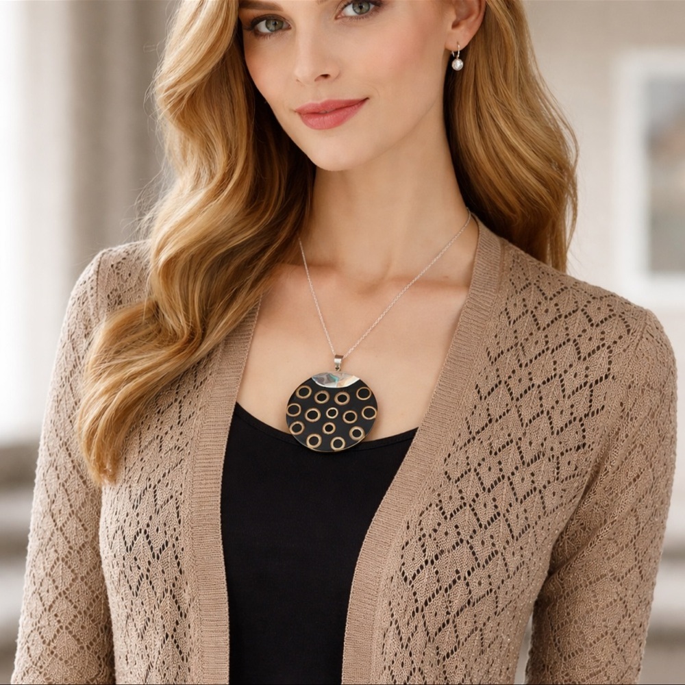 Vintage MOP Disc Pendant Necklace